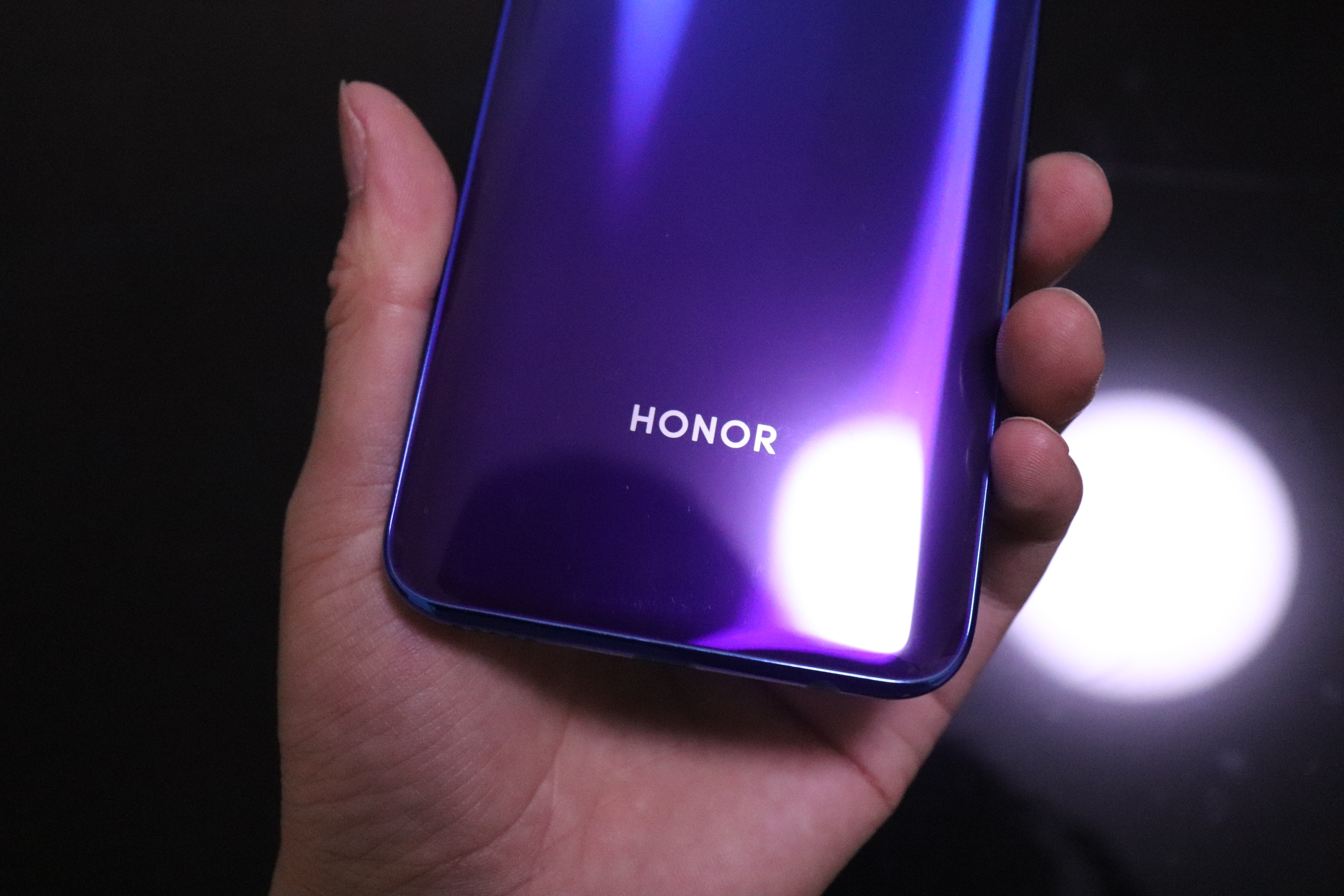 解锁更多拍照技能,荣耀20后置三摄参数