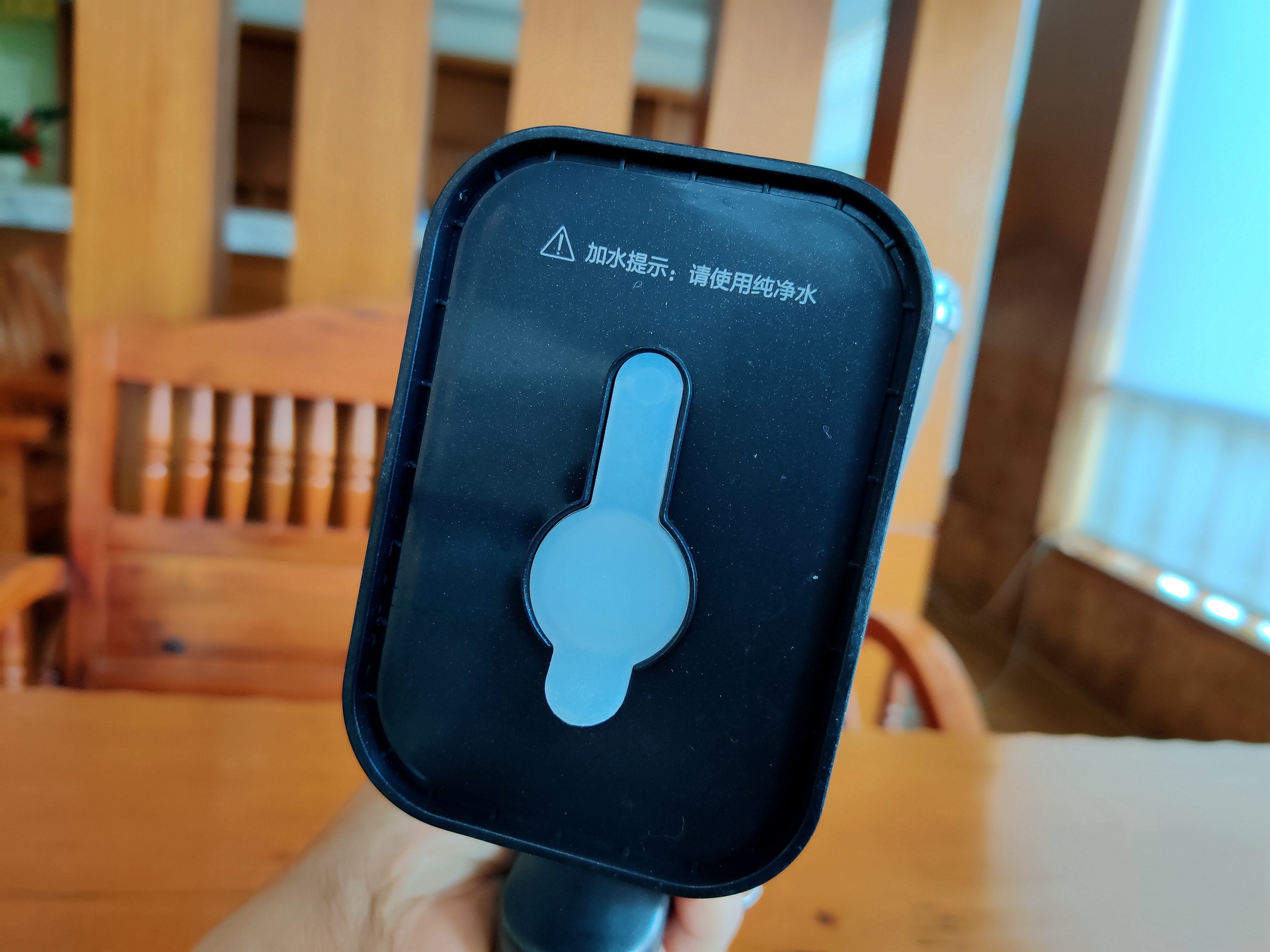 家居旅行都实用，卓力出品的衣未手持挂烫机，300多香不香