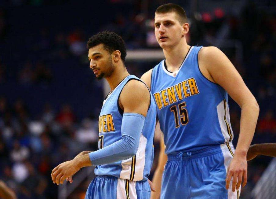 2亿中锋场均14+13，续约前扬言要拿冠军，如今赢球后很骄傲