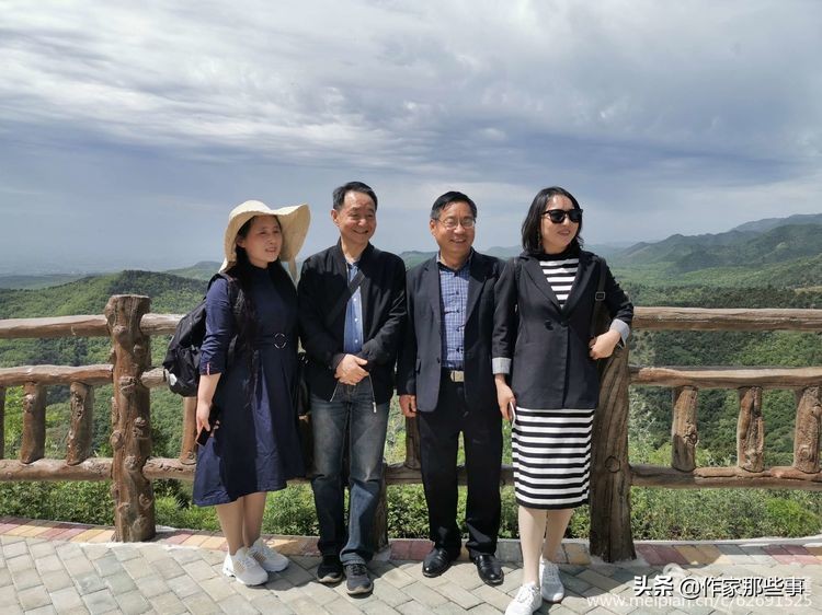 赴一场槐花的邀约——宝鸡作家赴扶风野河山采风