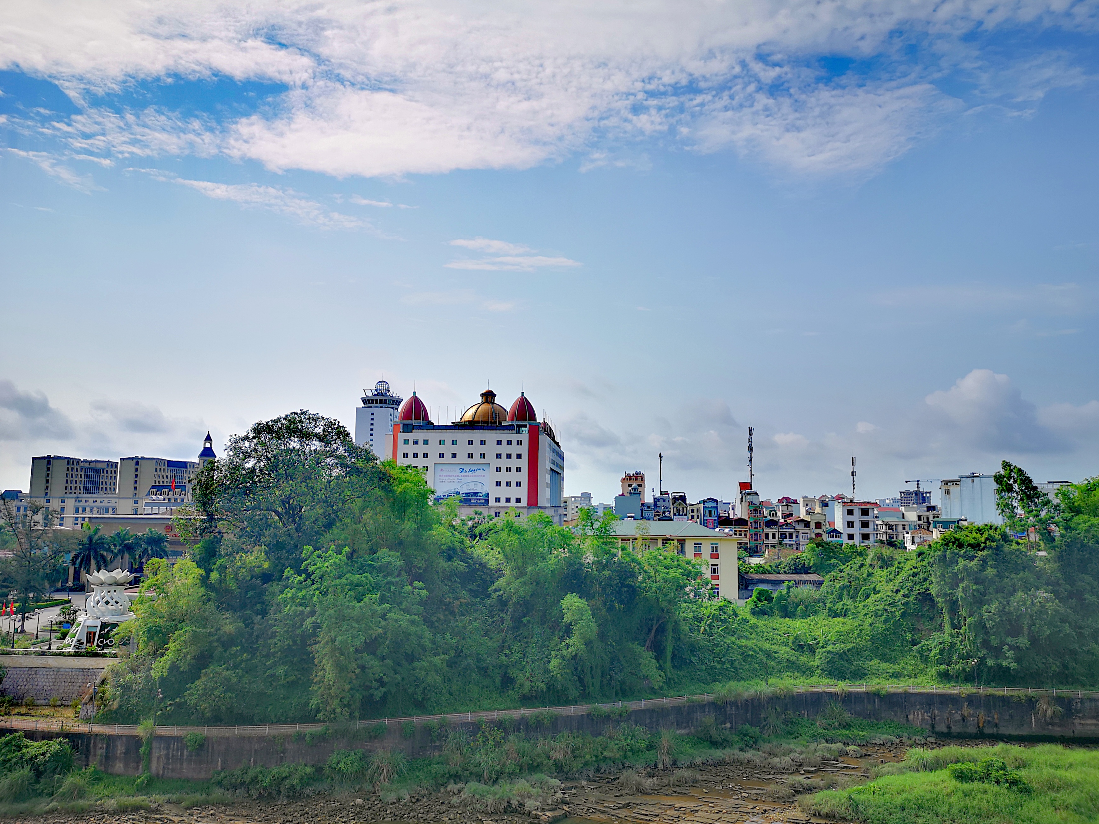 雨天东兴万尾金滩游,冬季东兴万尾金滩