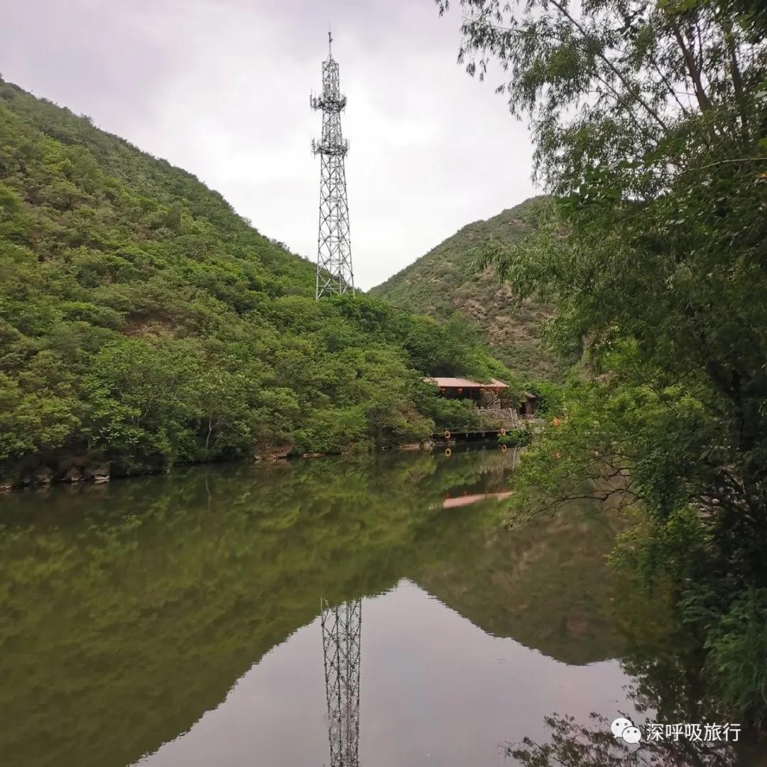 京西小九寨百瀑谷,京西双龙峡小火车图片