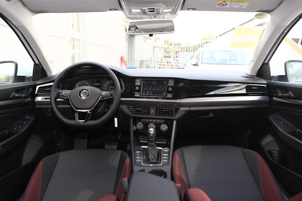 连丈母娘都说好的一台车！体验大众宝来，一台适合买菜的选手