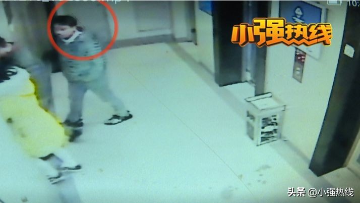 女租客称中介硬闯：一次我在厕所，一次我在床上！中介：你在演戏