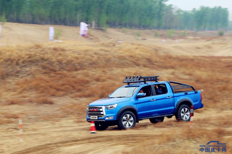 越野不输吉姆尼,越野不输普拉多