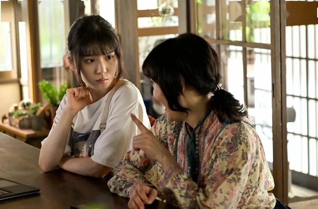 你身上的符号,代表了你是什么圈层的人,你的圈子也在嫌你穷