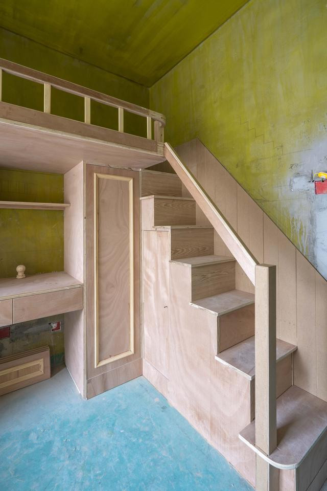 花8千块叫木工做上下床，还是第一次见这种床，连衣柜书桌都有了