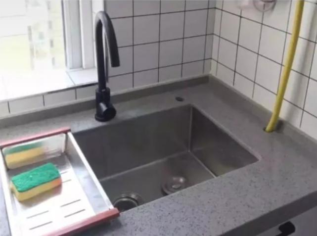 厨房水槽单槽和双槽哪个好,厨房水槽选单槽还是双槽更好