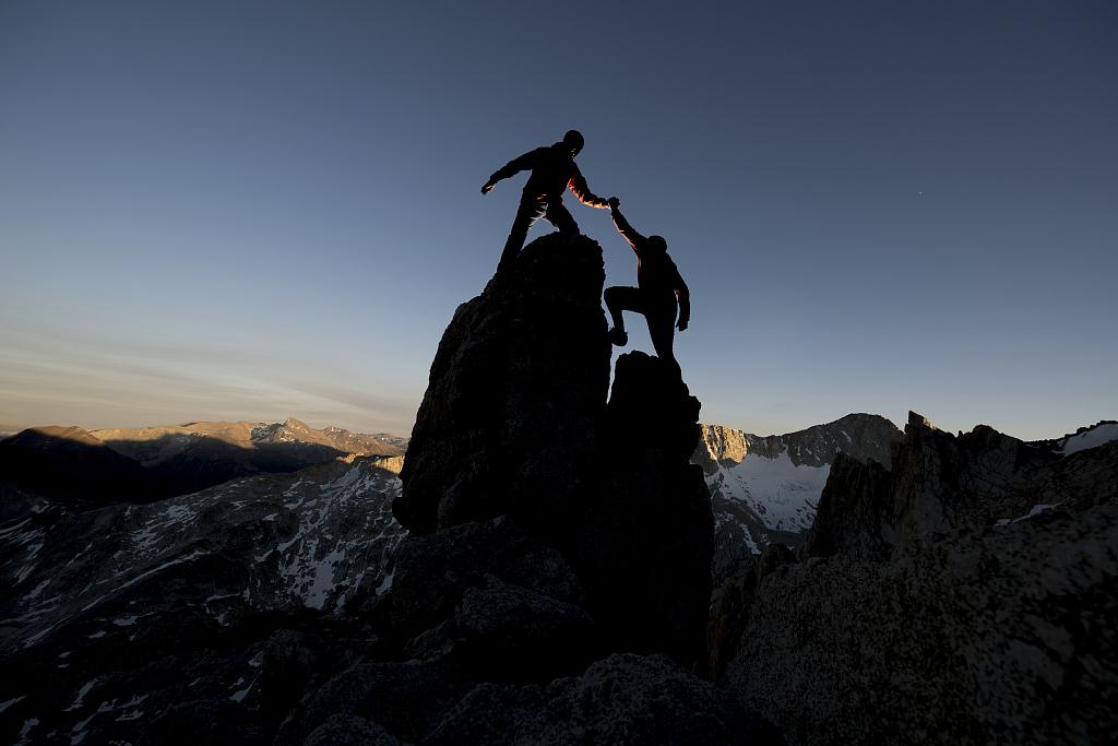 苏宁与阿里合作后面临的挑战,苏宁集团债务危机的原因