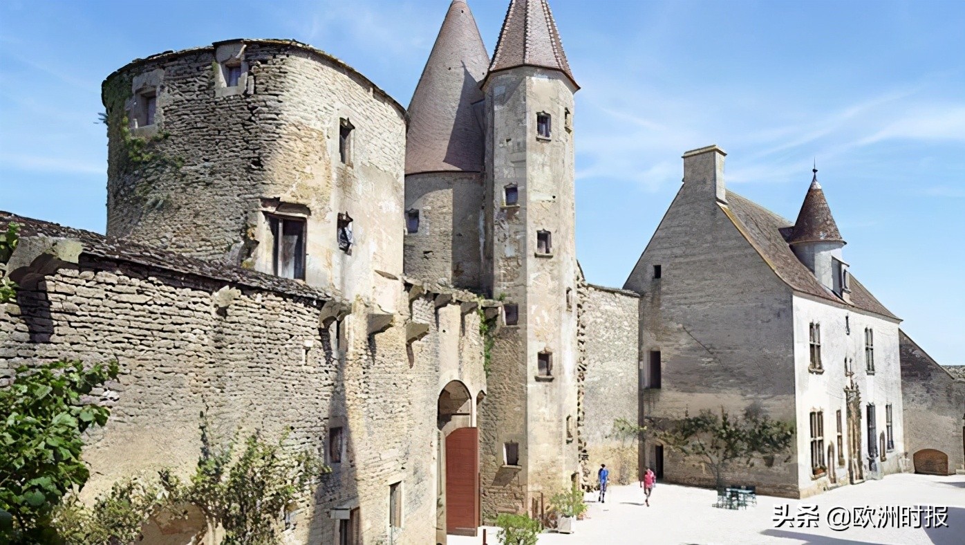 法国十大最美小镇排名,最受欢迎的法国小镇