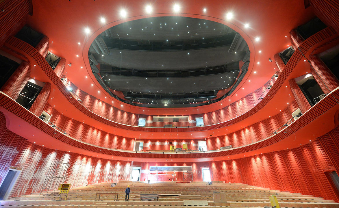 成都凤凰山体育中心几个场馆,凤凰山成都交响乐团音乐厅