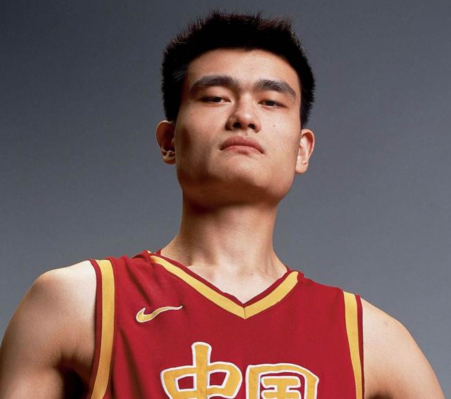 詹姆斯各个时期的外号,全球公认篮球天才詹姆斯外号