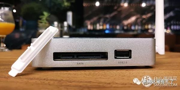 有个闲置硬盘，就可以看4K大片！海美迪Q5Plus*放播**器入手评测