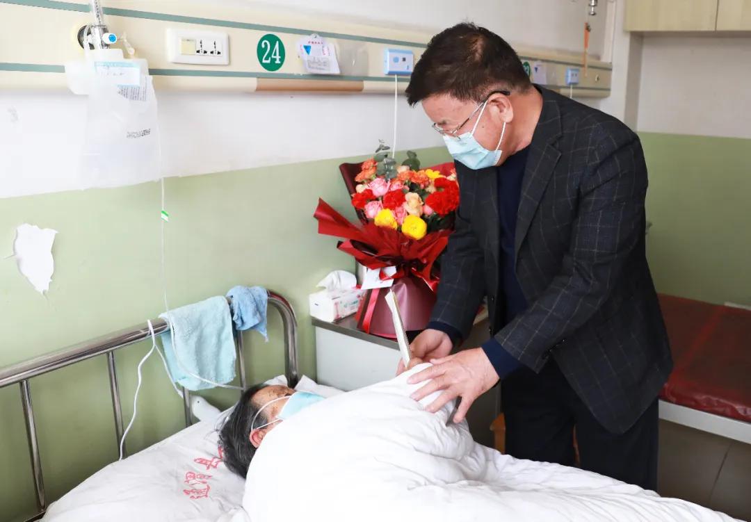 医者有大爱秦楚结同心—西安国际医学中心抗击新冠肺炎疫情纪实