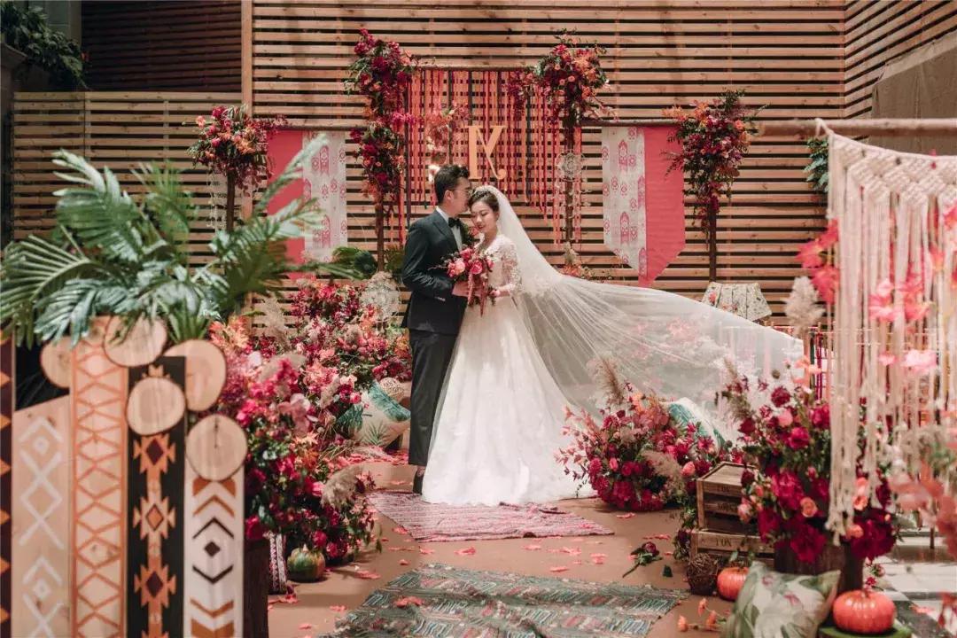 简单而又精致的小型婚礼,如何营造沉浸式婚礼