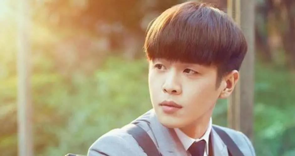 “富二代演员”张若昀的娱乐圈历险记