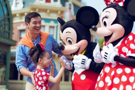 迪士尼乐园的工作到底有多辛苦,迪士尼乐园的工作人员有多不容易