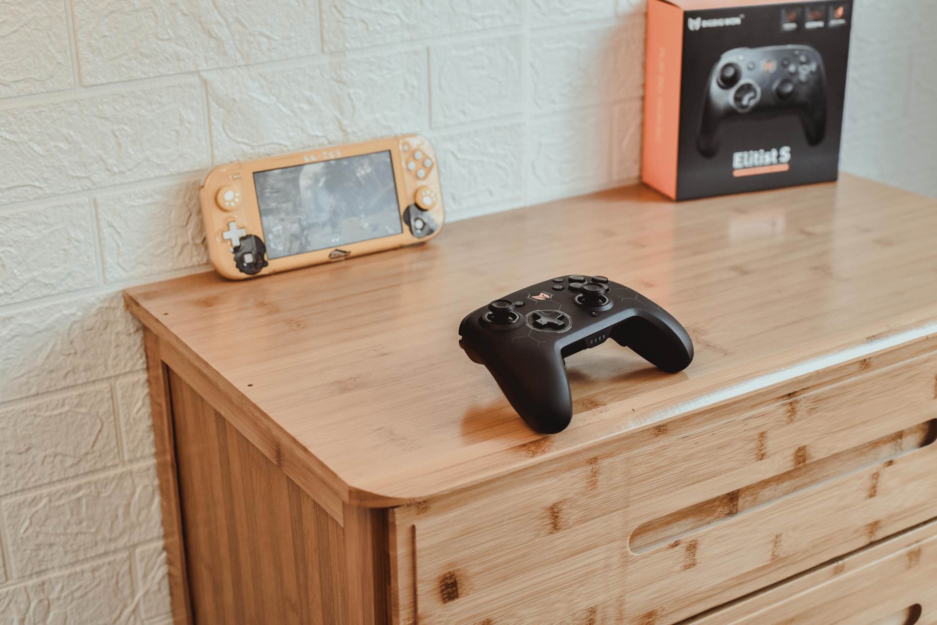 从新手到物理开挂，宏录制+6轴陀螺仪，BIGBIGWON游戏手柄体验