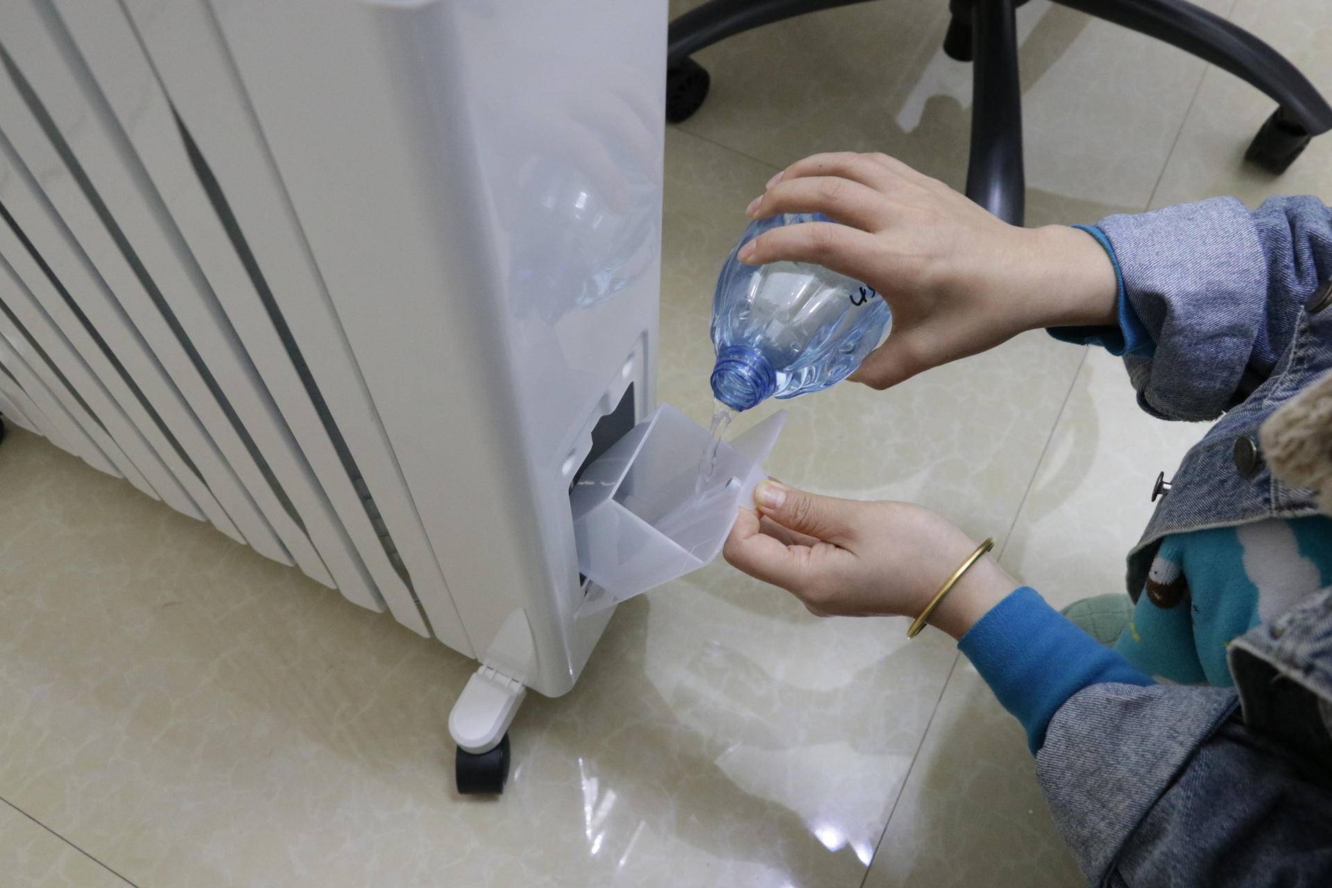 飞利浦取暖器恒温功能,飞利浦取暖器效果图