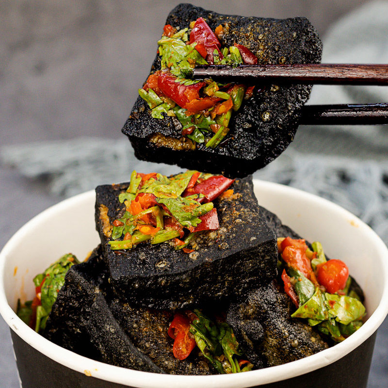 靠卖臭豆腐赚了100万,卖臭豆腐一晚赚30万