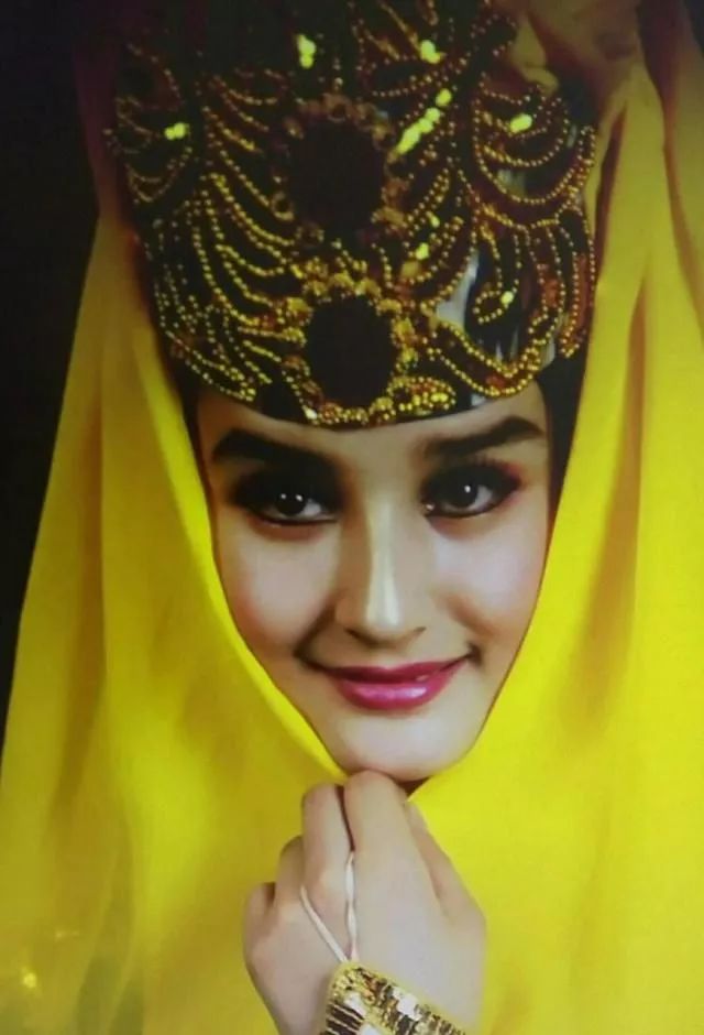 维吾尔族人中为什么有黄人也有白人?吐鲁番的与南疆的有一定差别