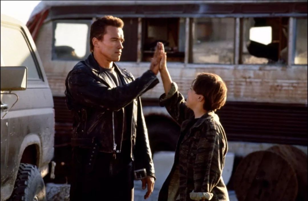 成本98万,上映票房1个亿,这5部硬汉片,每一部都是影史的奇迹