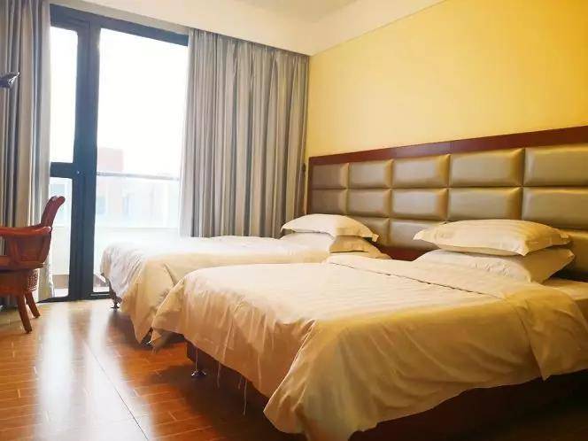 4A英德奇洞温泉小镇，轰趴汤山别院4房温泉别墅！建议收藏