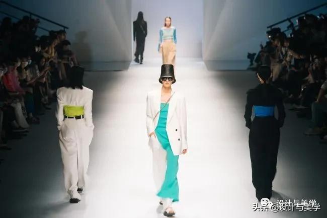 lily服装发布会,lily服装2019夏装