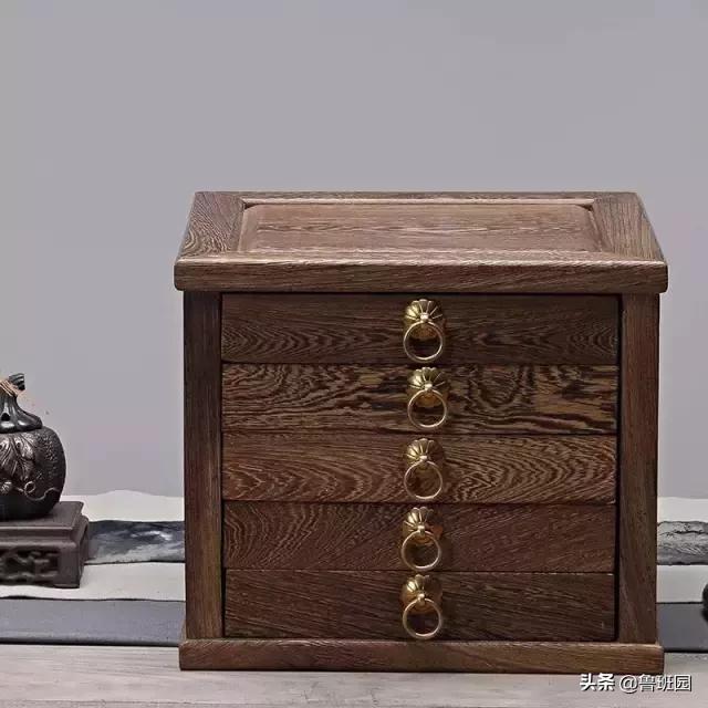 鸡翅木扫帚有何寓意,鸡翅木醒狮寓意