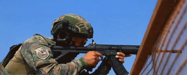 解放军先进武器帅照,解放军新步枪射击视频