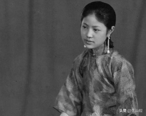 张爱玲的连环套解读,在利益面前人性展露淋漓尽致