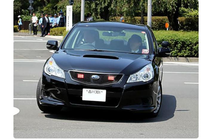 日本隐藏式警车,日本警察用的是什么警车