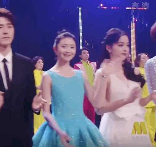 王菲谢霆锋复合回顾坎坷情史,谢霆锋王菲罕见世纪同台