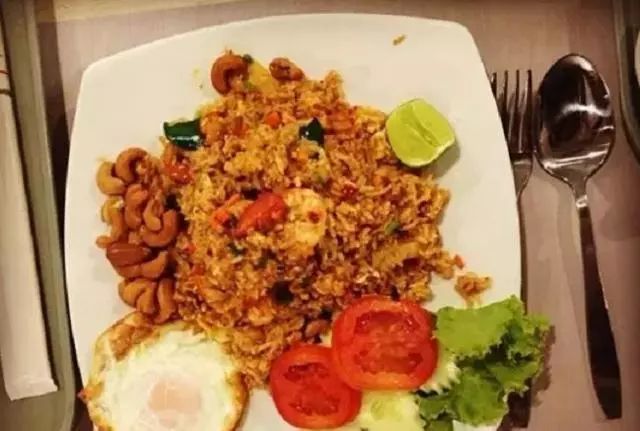 泰国曼谷泰式小火锅时代天街,泰国旅游必买十种美食