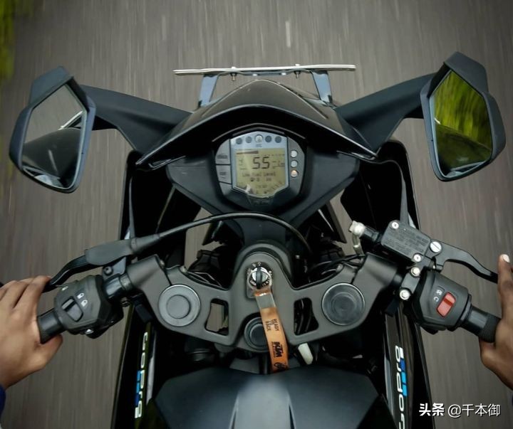 汽车机油能直接用吗,汽车机油可以给摩托车用吗