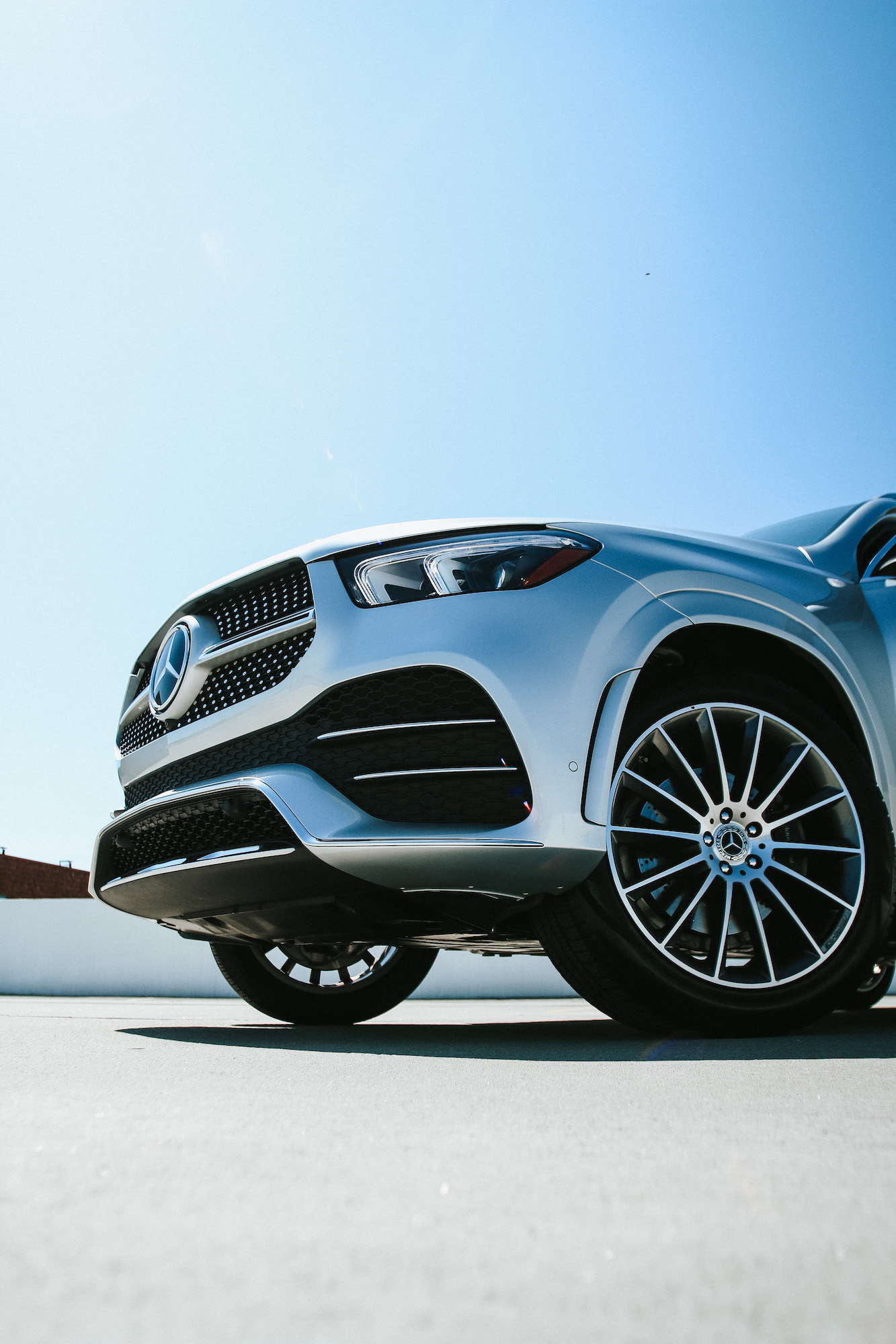 奔驰e级和gle哪个更值得买,奔驰gle轿跑怎么样值得购买吗