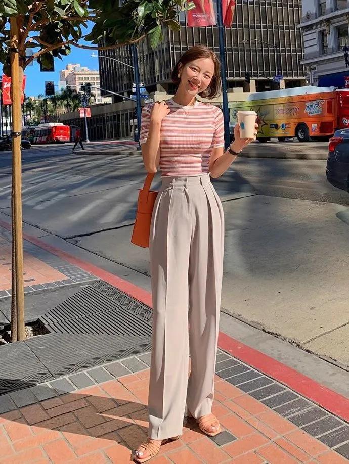 ins最火的欧美博主高级穿搭,ins很火的韩国穿搭博主