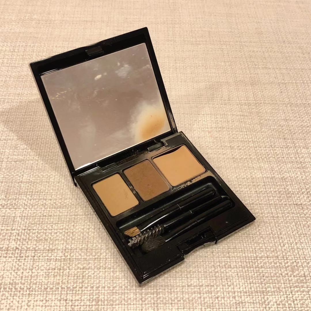 超越年度爱用,不挑肤质拯救熬夜通宵脸的彩妆单品