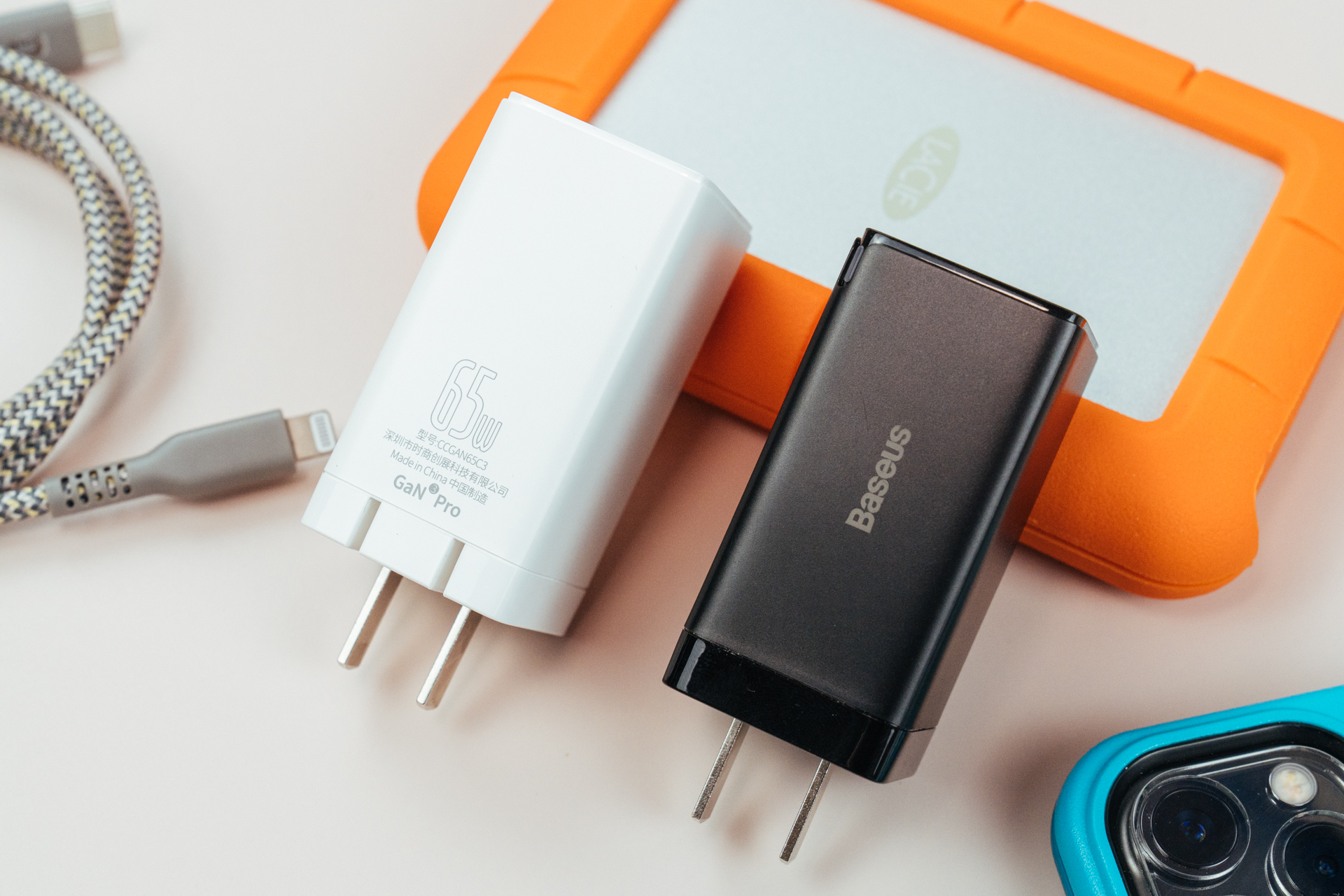 iphone1335w快充测评,iphone13充电头倍思评测