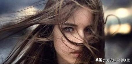 头发枯燥无光泽吃什么药,头发枯燥无光泽家庭小妙招