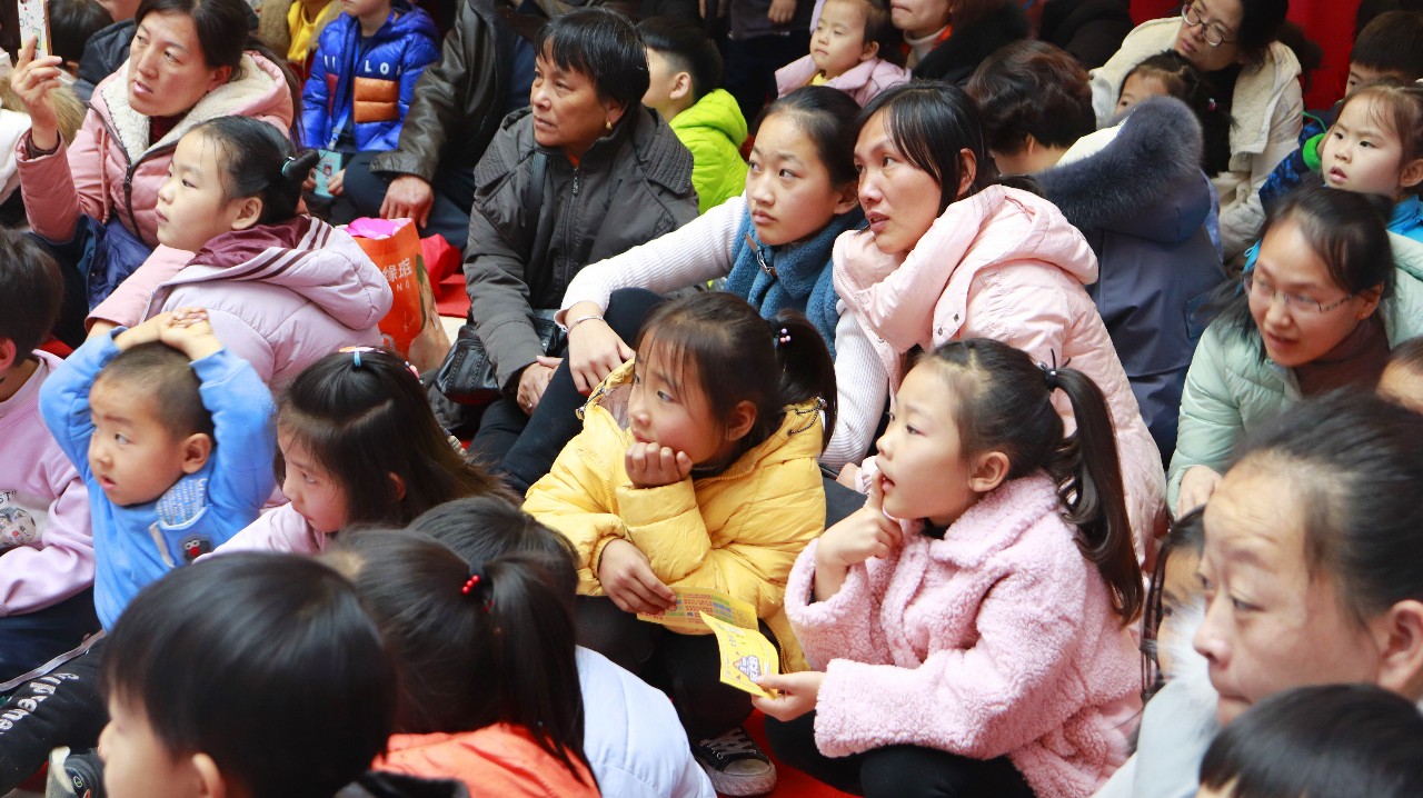 「当代购物中心」丨周年庆玩这么大？火力全开，你能hold住吗？