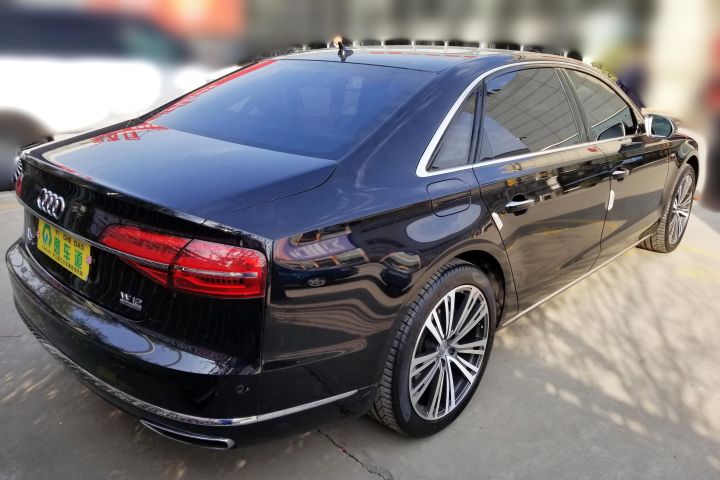 奥迪a82006款a8l6.0w12quattro旗舰型,小排三缸车