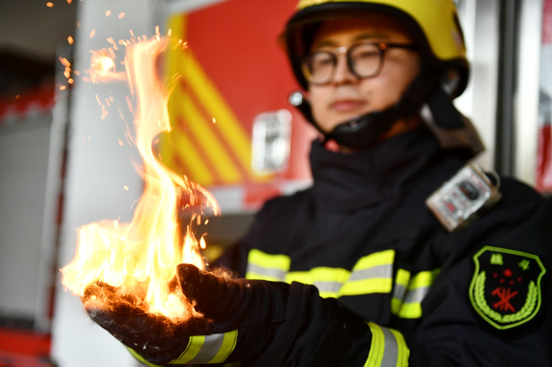 杨絮发生火灾,杨絮引发火情危及原因