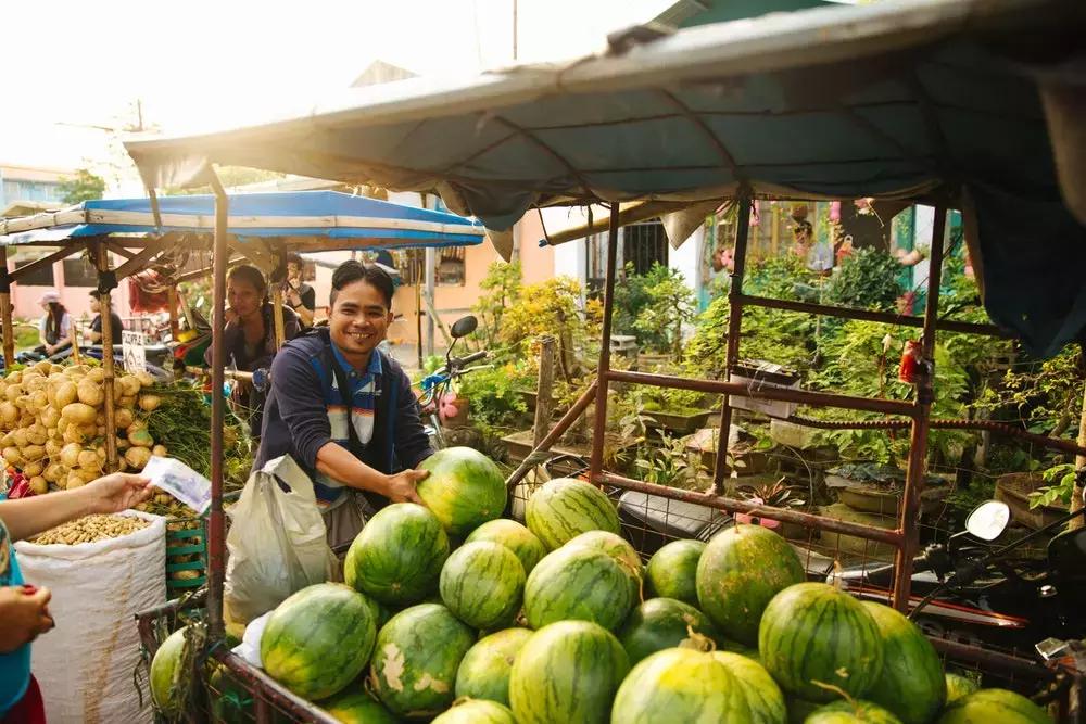 10亿人没坐过飞机，00后存款是90后的两倍，一文颠覆你的58个认知