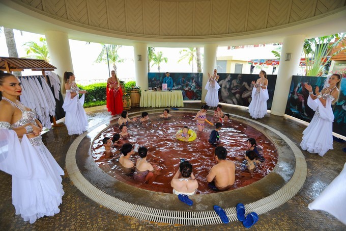 广东珠海浪漫之城视频,珠海海洋王国温泉