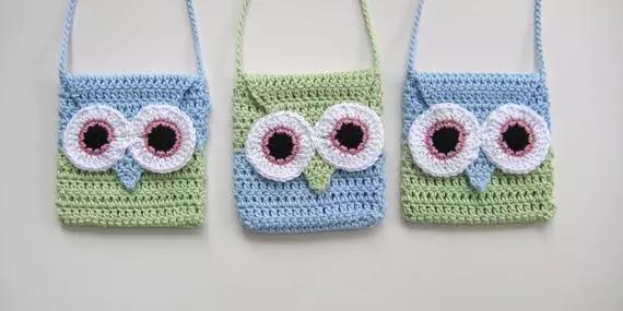 如何钩小包上的小装饰,钩个随身小包包好看