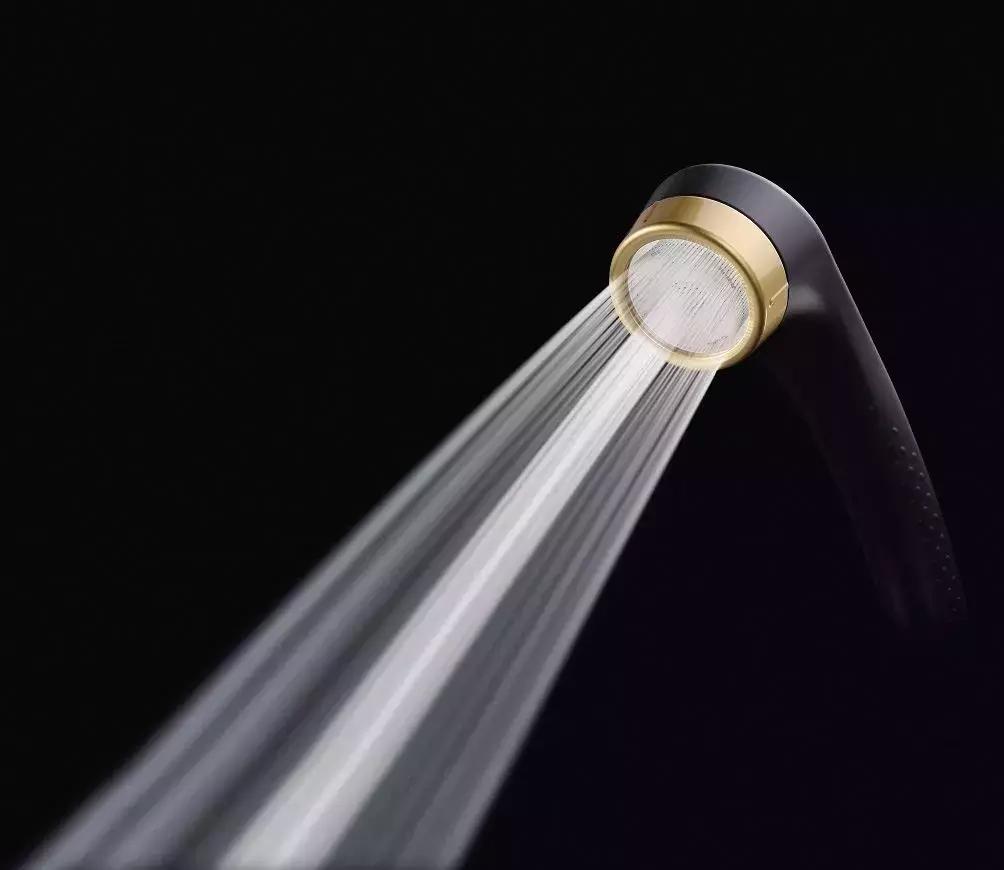 明星精致起来好吓人，花100万美金买床，20台加湿器放卧室