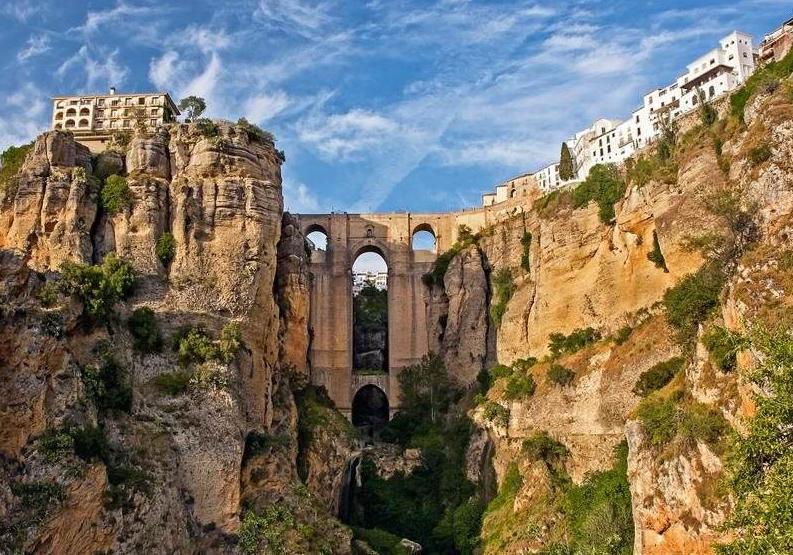 西班牙最漂亮的乡村小镇,浪漫的西班牙风情小镇