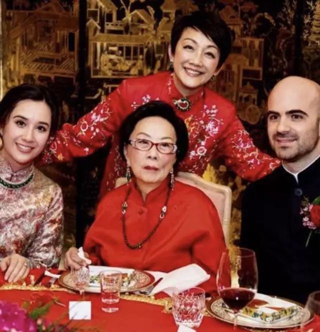 香港第一阔太甘比,香港第一阔太结局