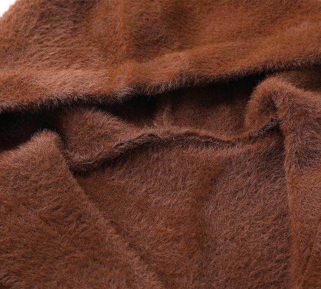 买羊绒大衣什么款式不过时 (适合70后的羊绒大衣)